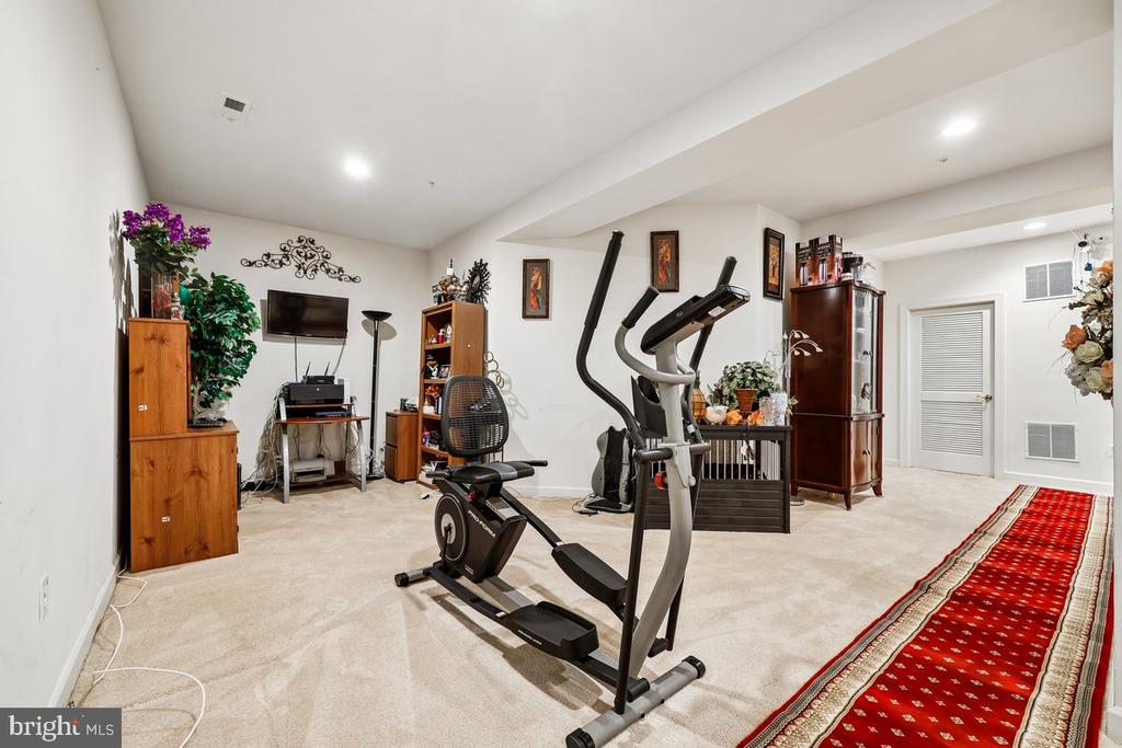 7314 CALEDON COURT
