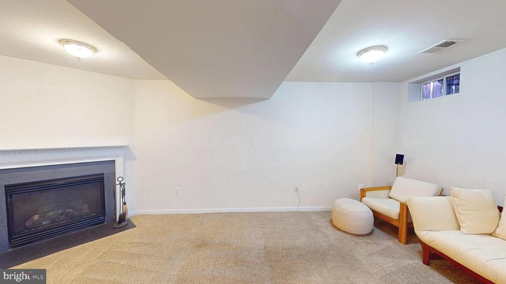 46442 MUNLEY LANE