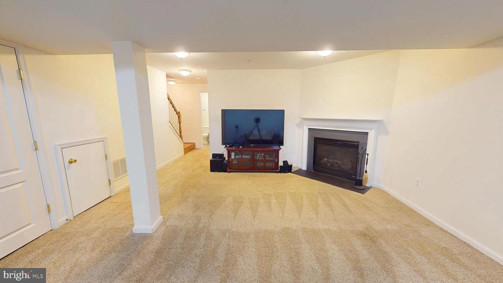 46442 MUNLEY LANE