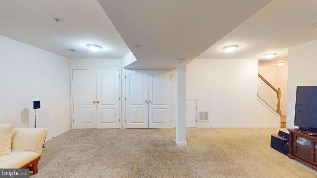 46442 MUNLEY LANE