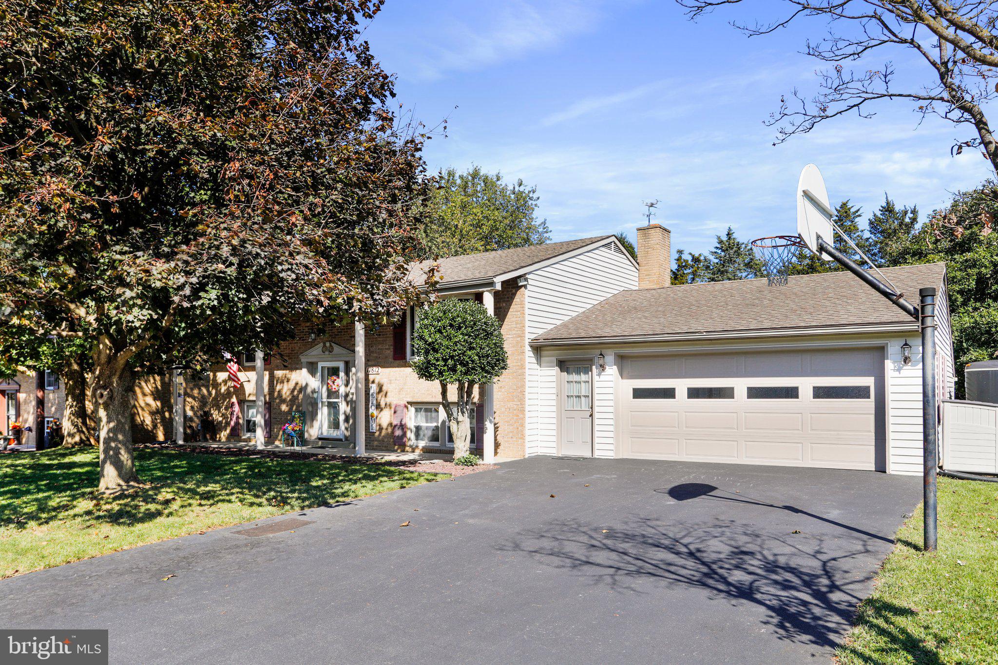 17812 Woodvale Ct