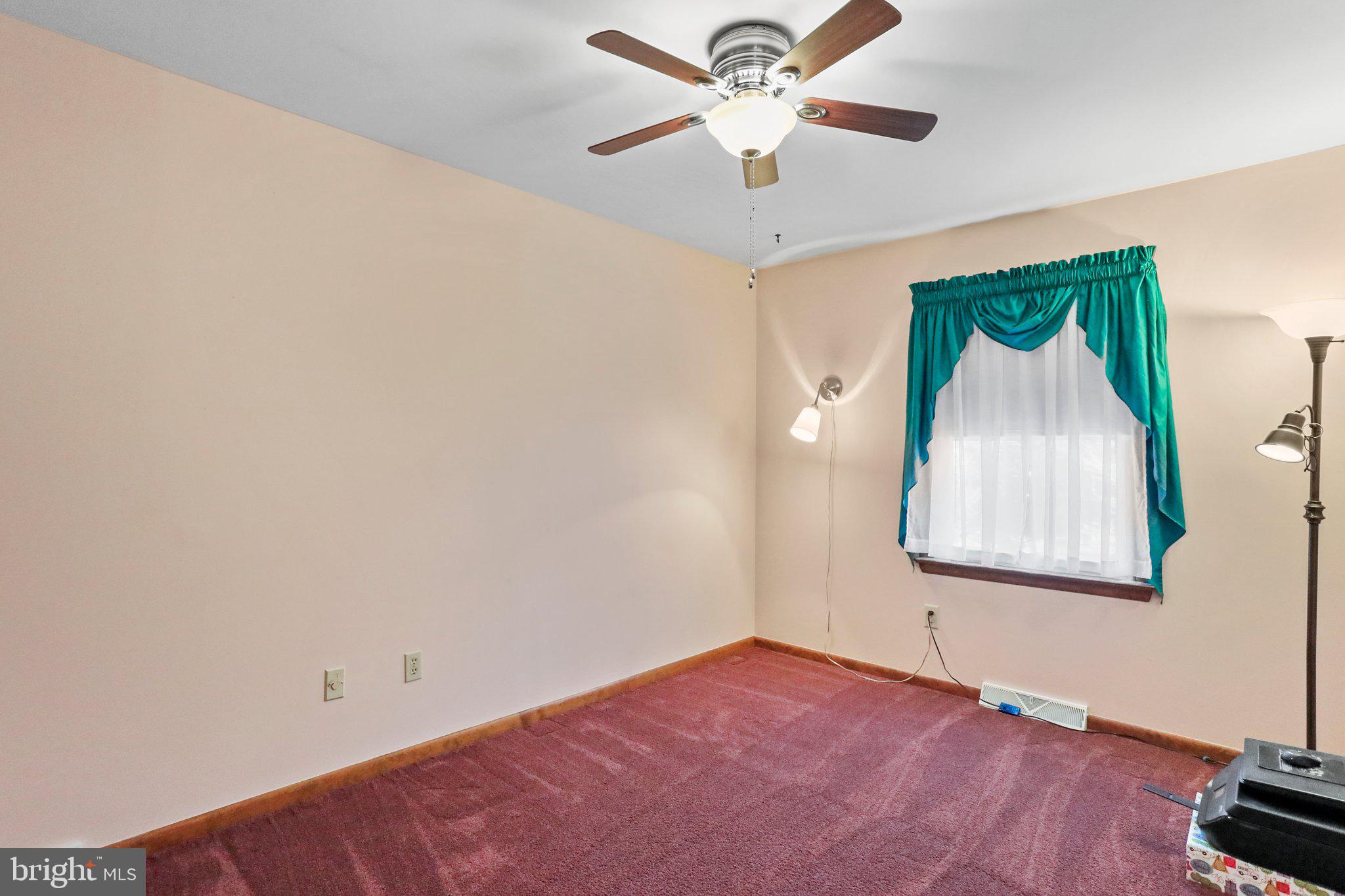 17812 Woodvale Ct