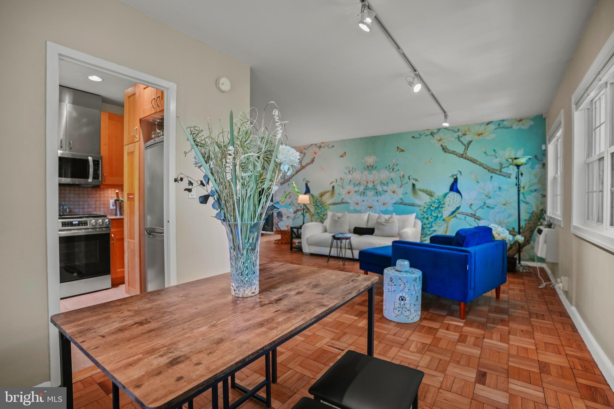 3613 GUNSTON ROAD