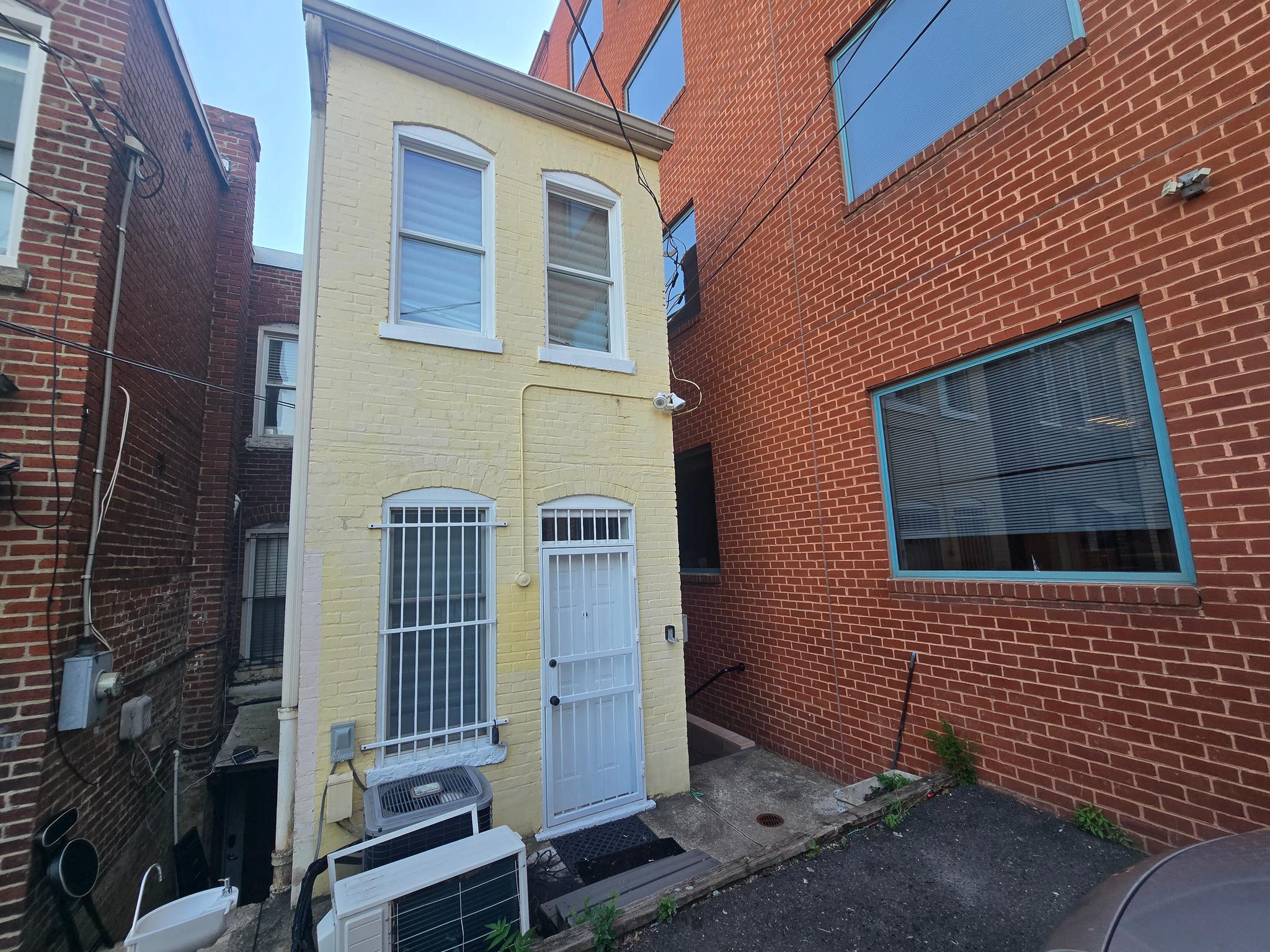 1525 KING STREET