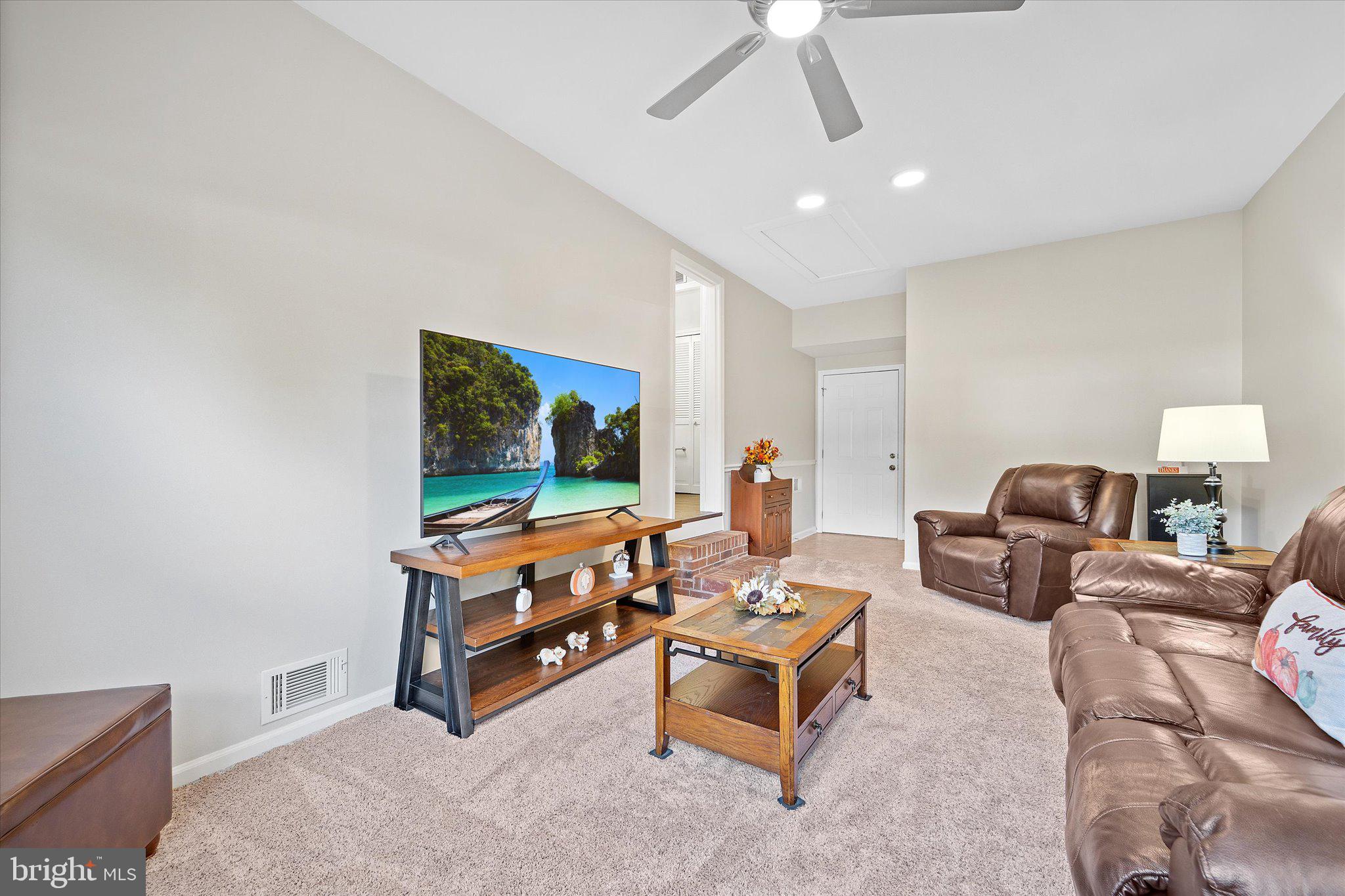 19470 WILLIAMS DRIVE