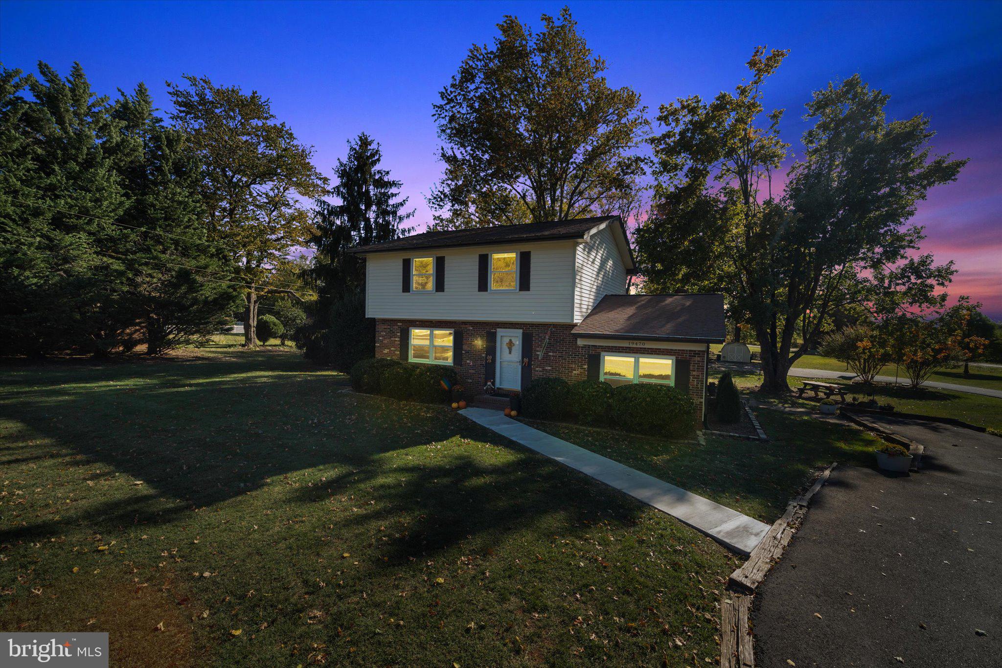 19470 WILLIAMS DRIVE