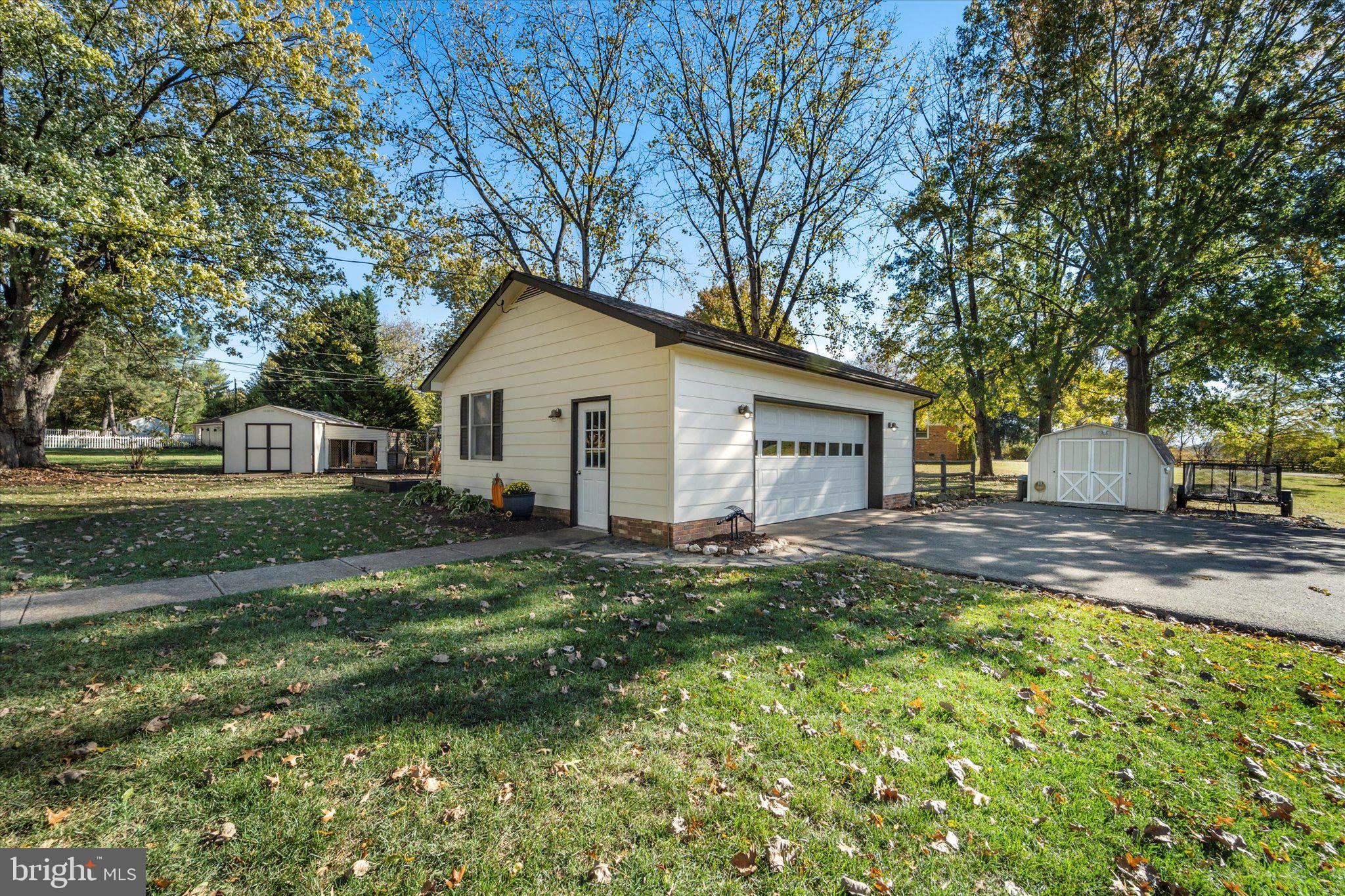 19470 WILLIAMS DRIVE