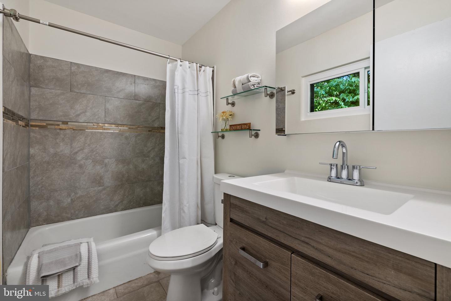 2211 Wheelwright Court