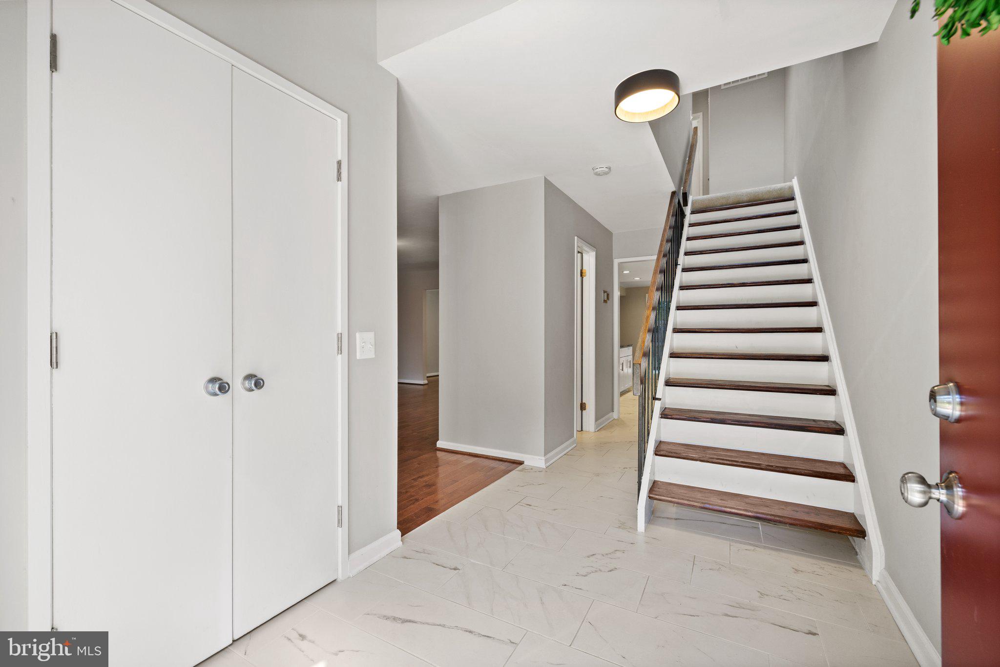2211 Wheelwright Court