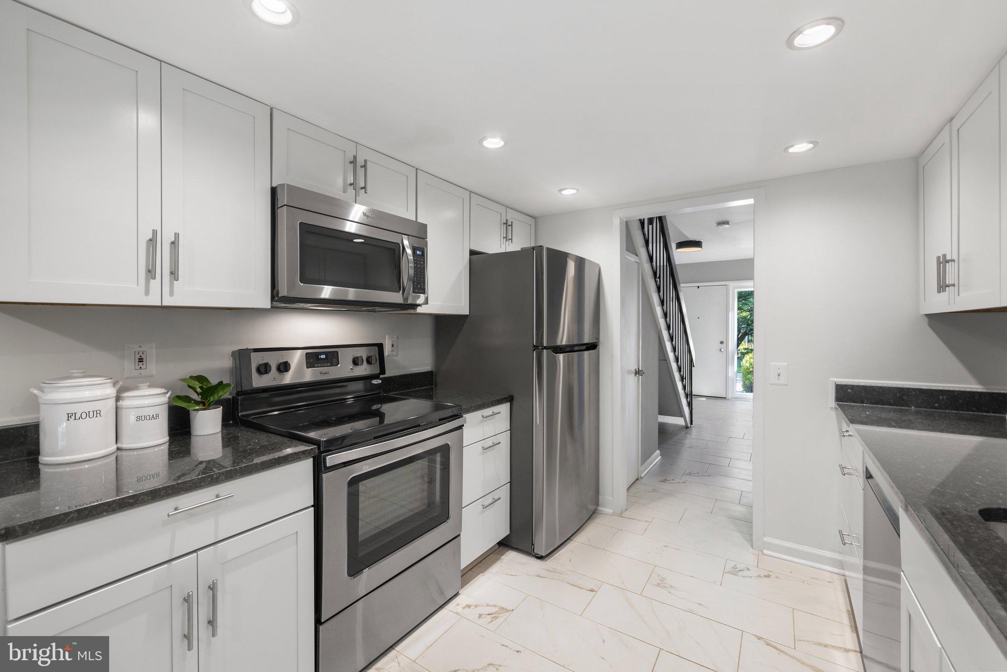 2211 Wheelwright Court