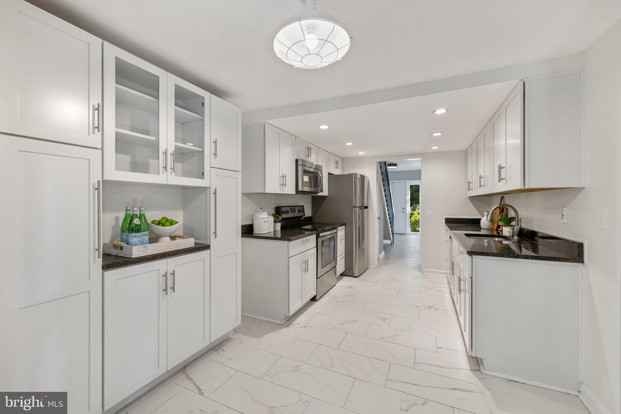 2211 Wheelwright Court