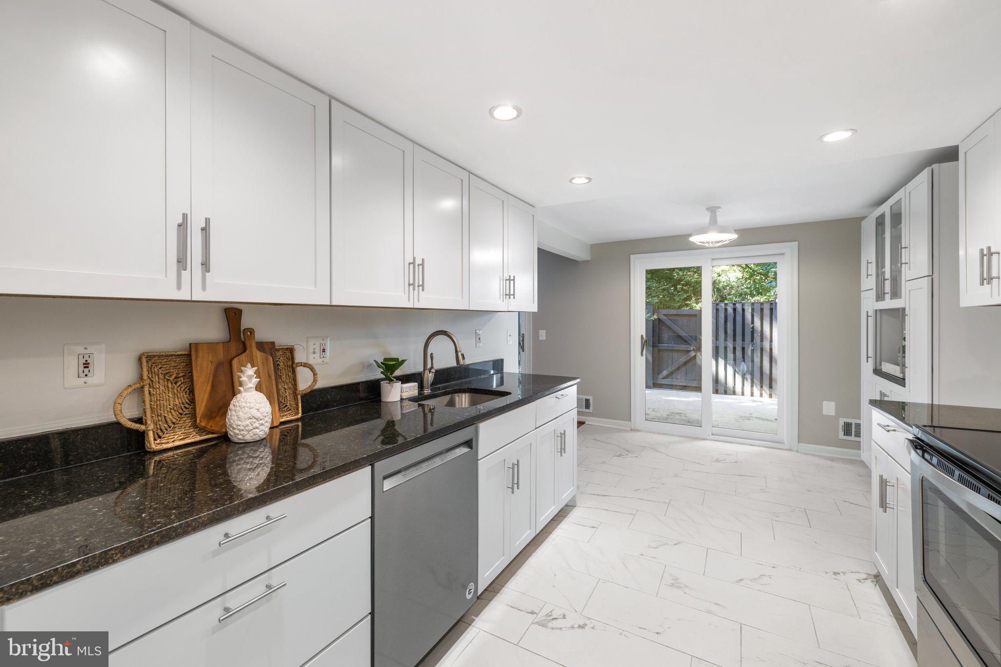 2211 Wheelwright Court