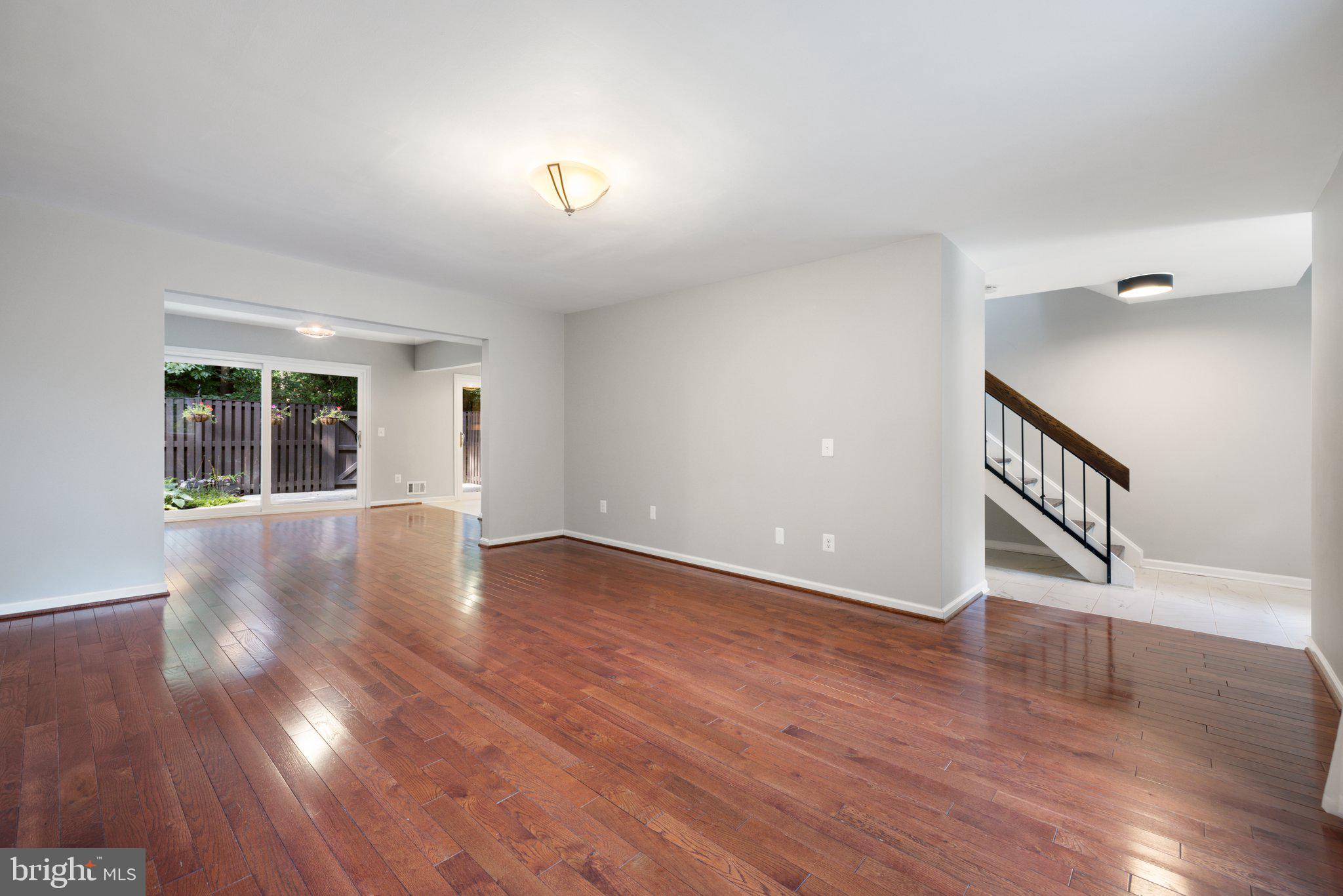 2211 Wheelwright Court