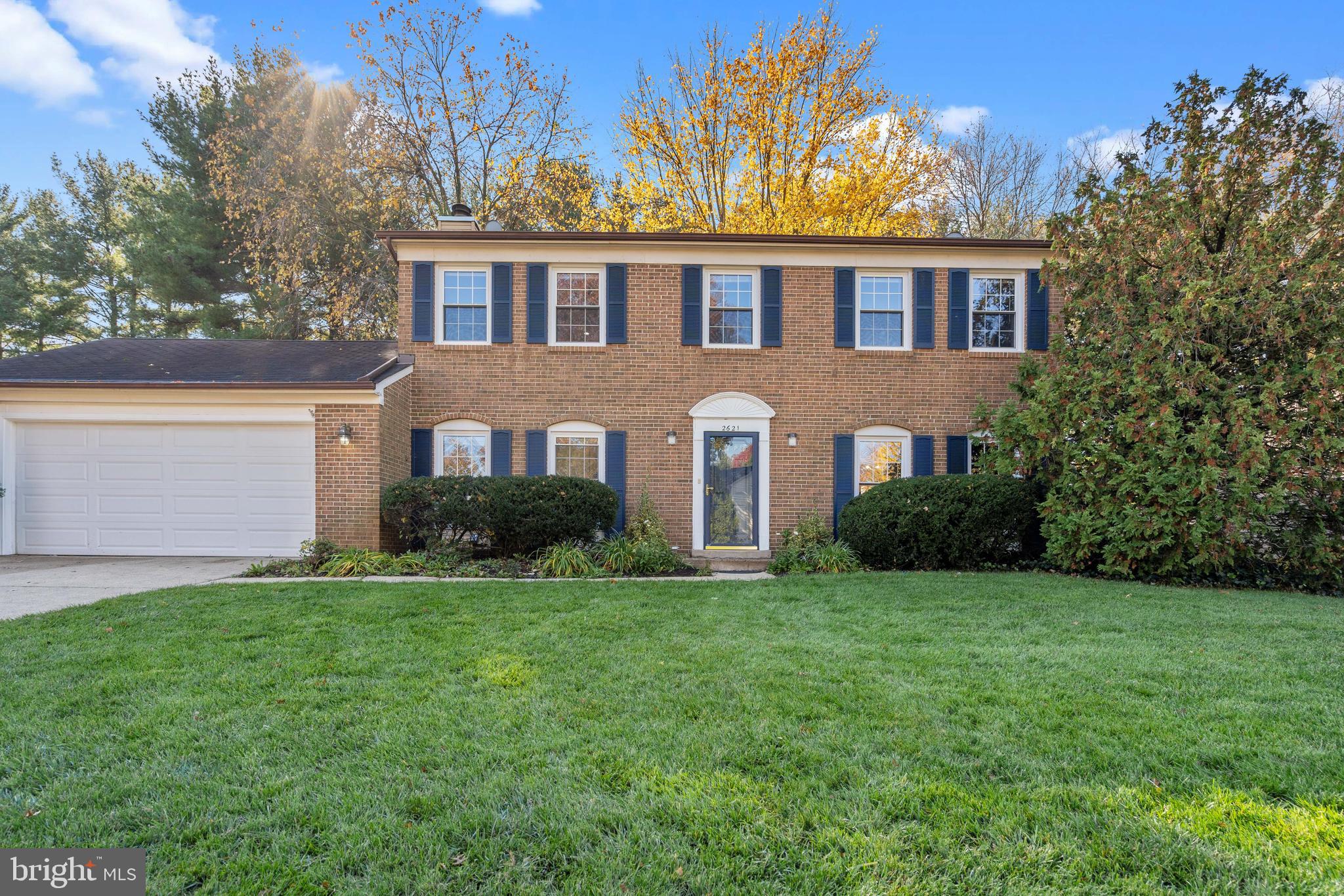 2621 JOHN MILTON DR