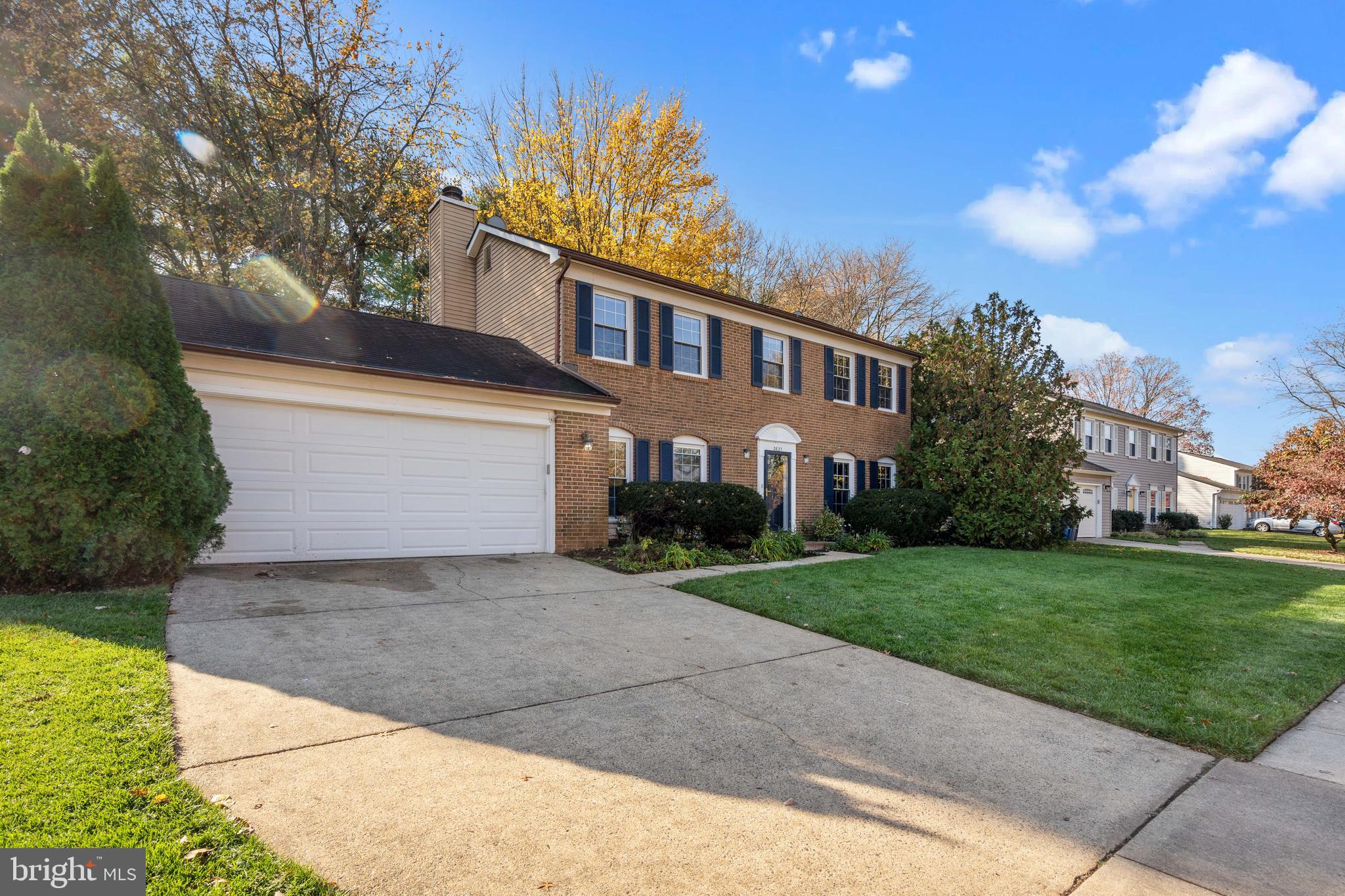 2621 JOHN MILTON DR