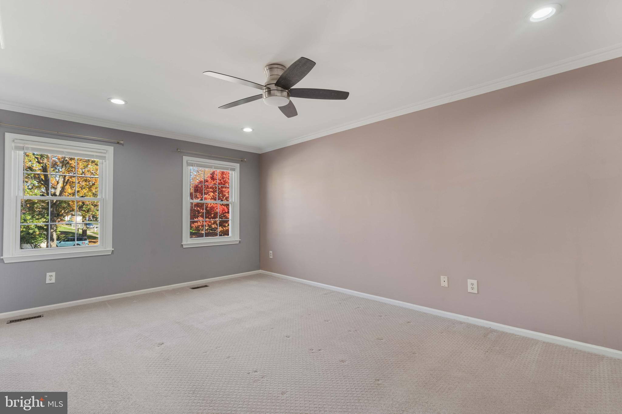 2621 JOHN MILTON DR