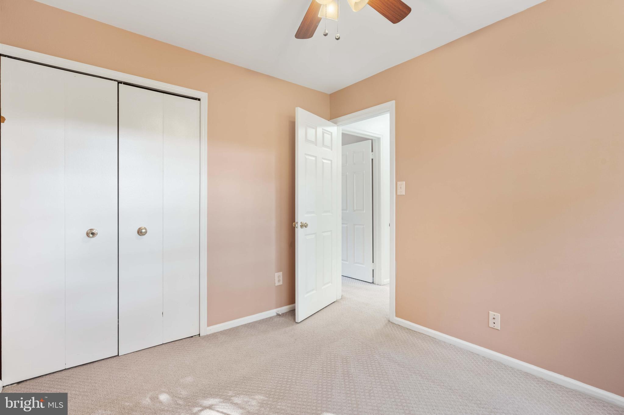 2621 JOHN MILTON DR