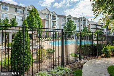12901 CENTRE PARK CIR #115