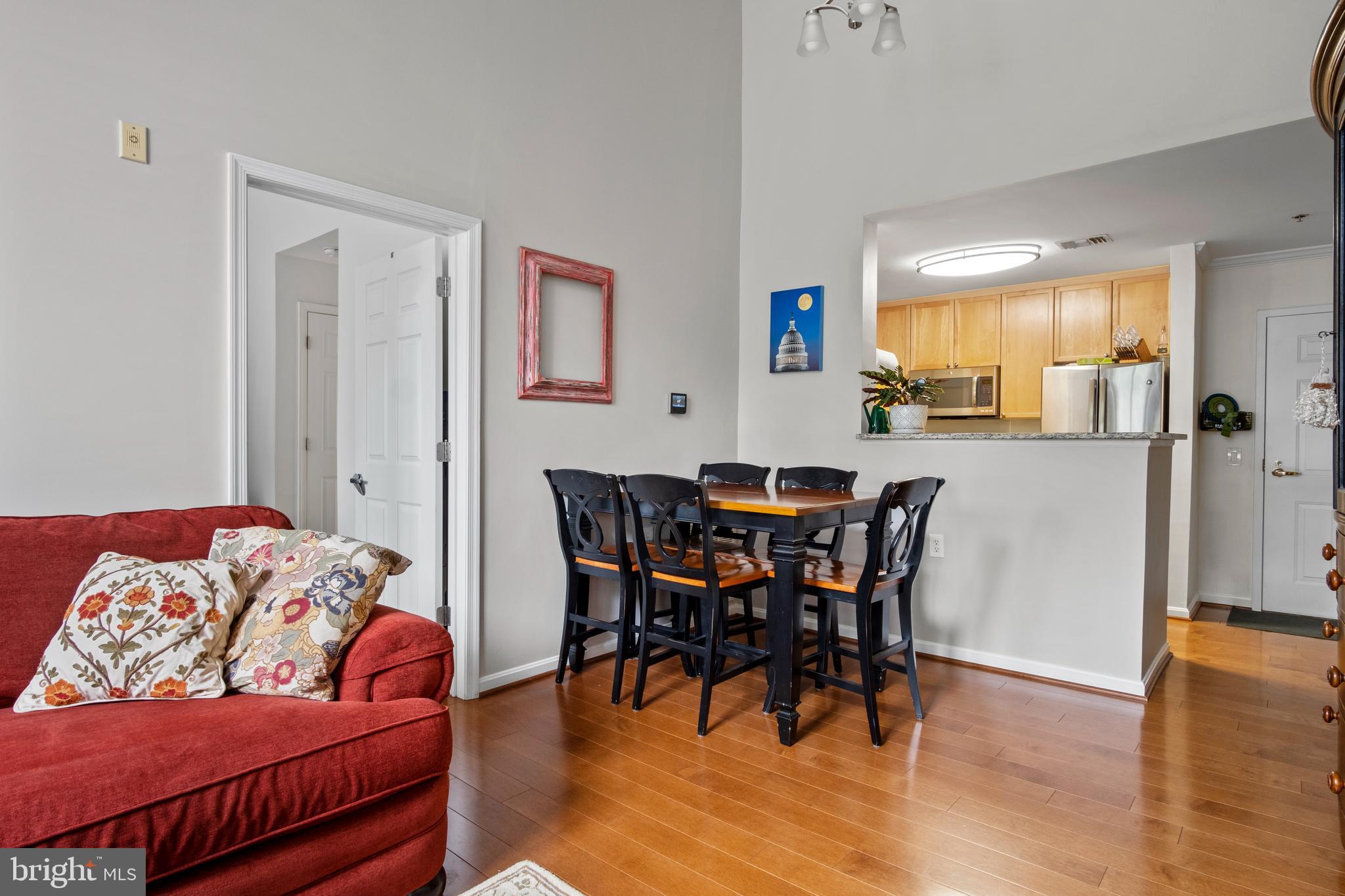 1855 STRATFORD PARK PL #402