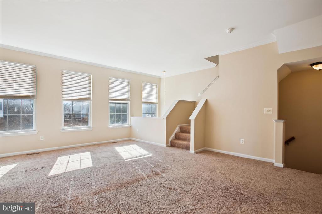 5104 BALLYCASTLE CIR