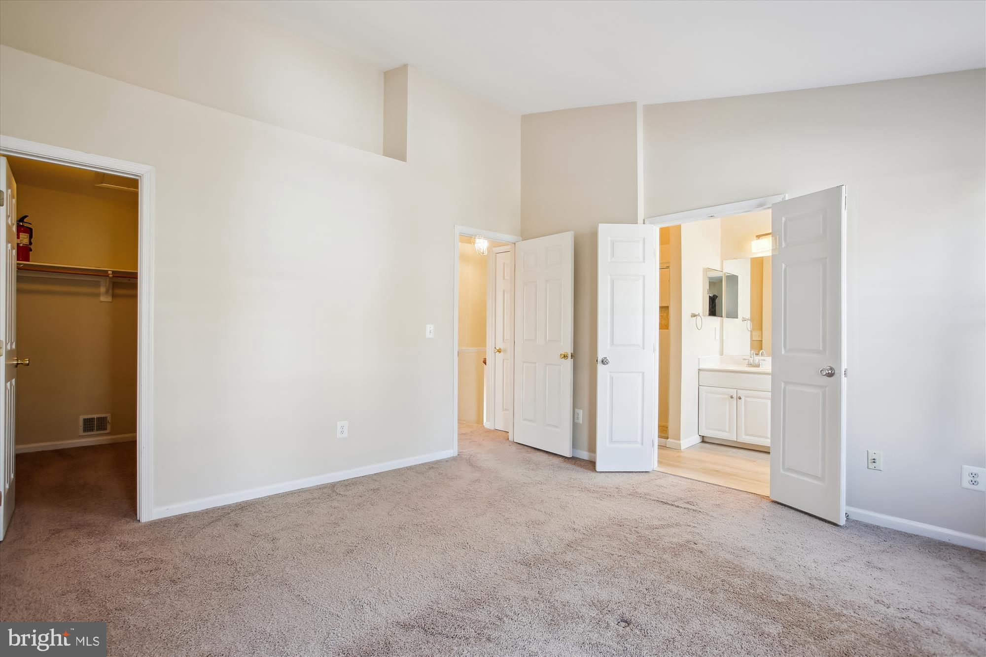 5104 BALLYCASTLE CIR