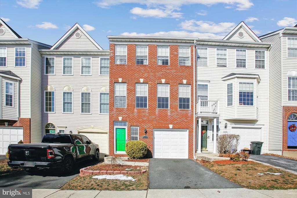 5104 BALLYCASTLE CIR