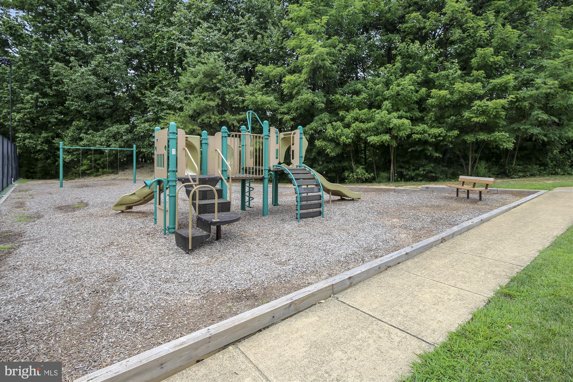 5104 BALLYCASTLE CIR