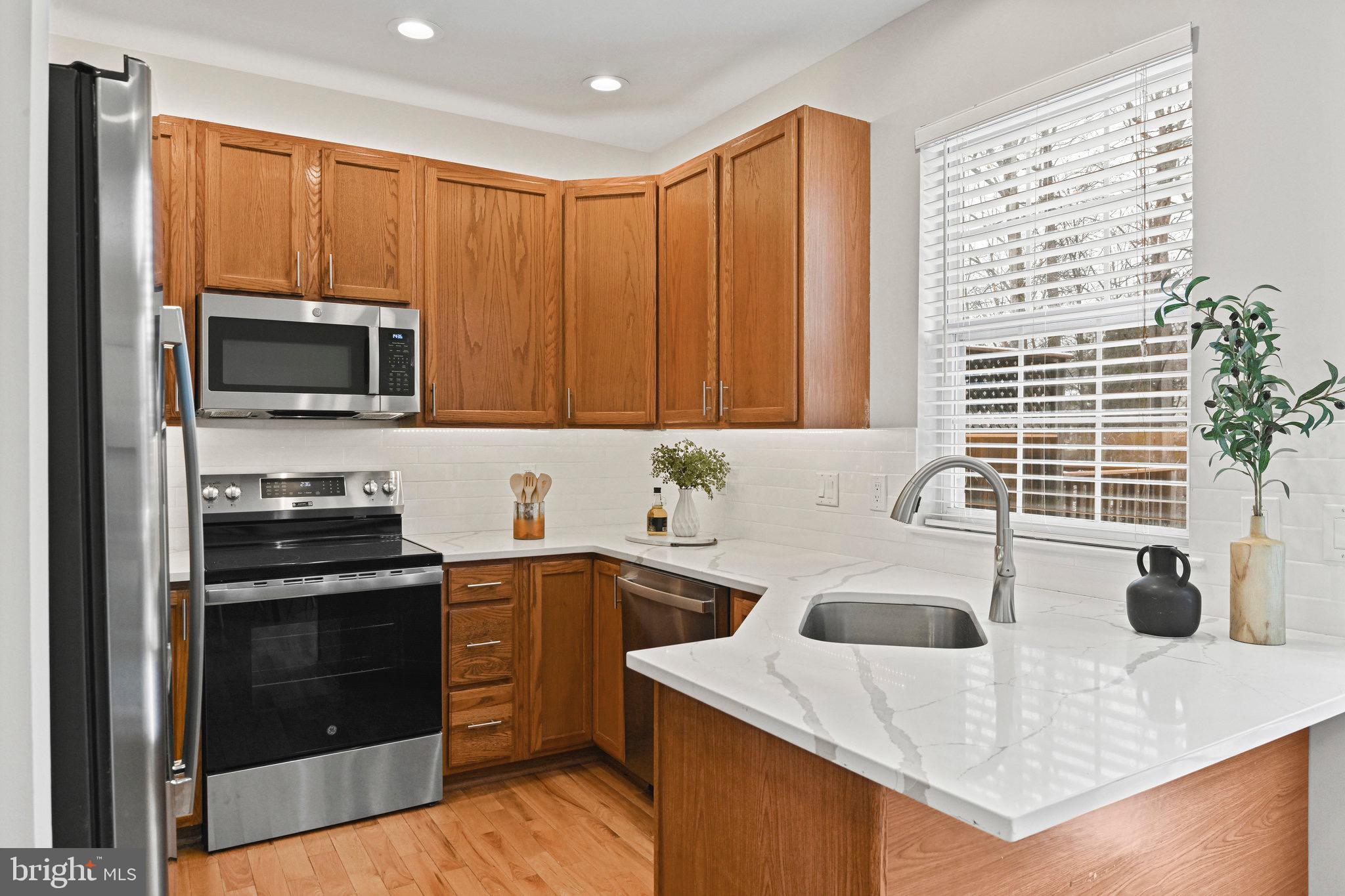 1271 WILD HAWTHORN WAY