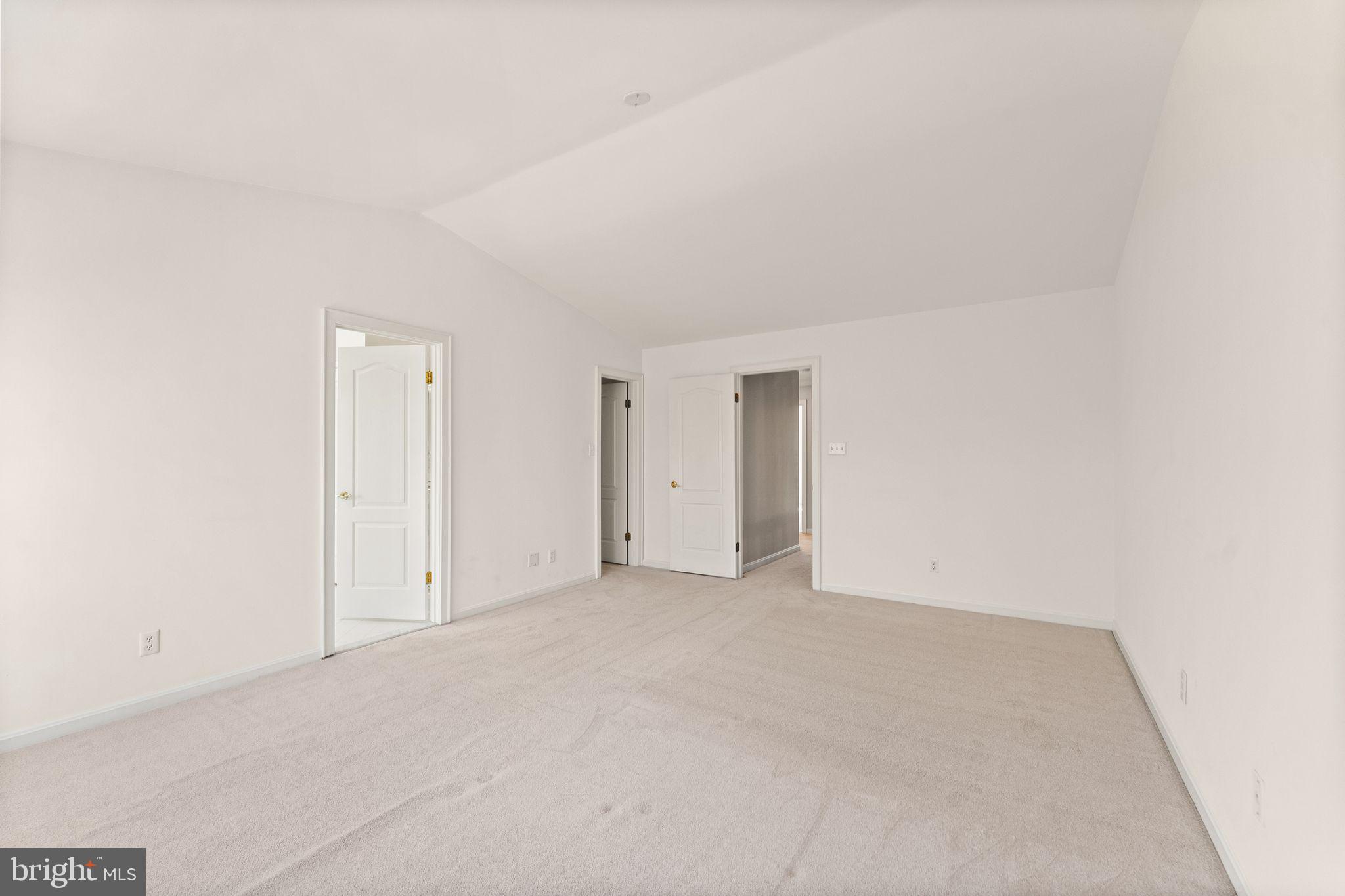 12831 DOGWOOD HILLS LN