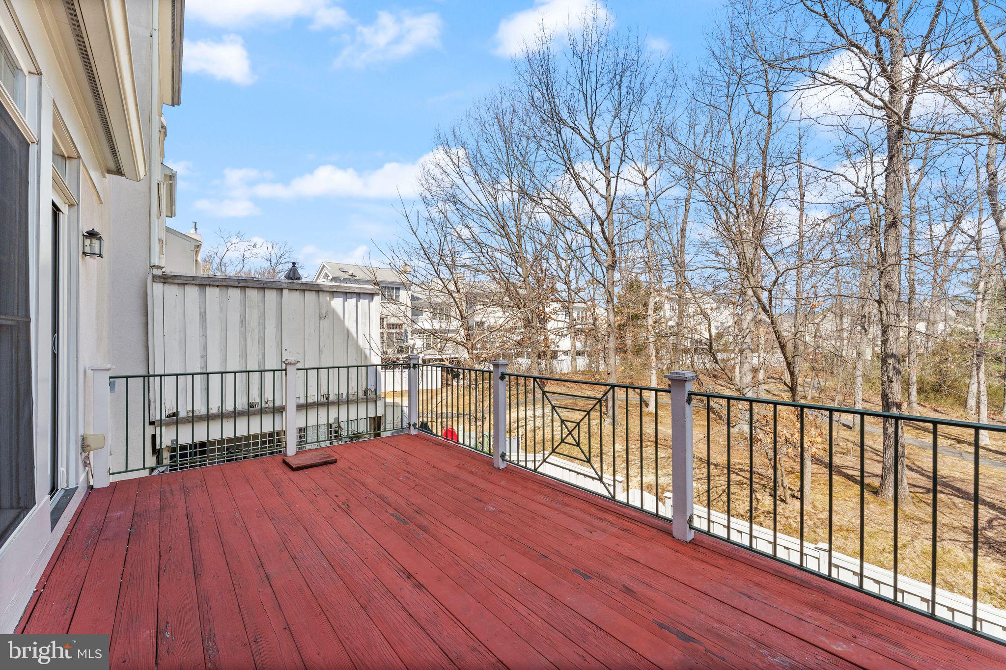 12831 DOGWOOD HILLS LN