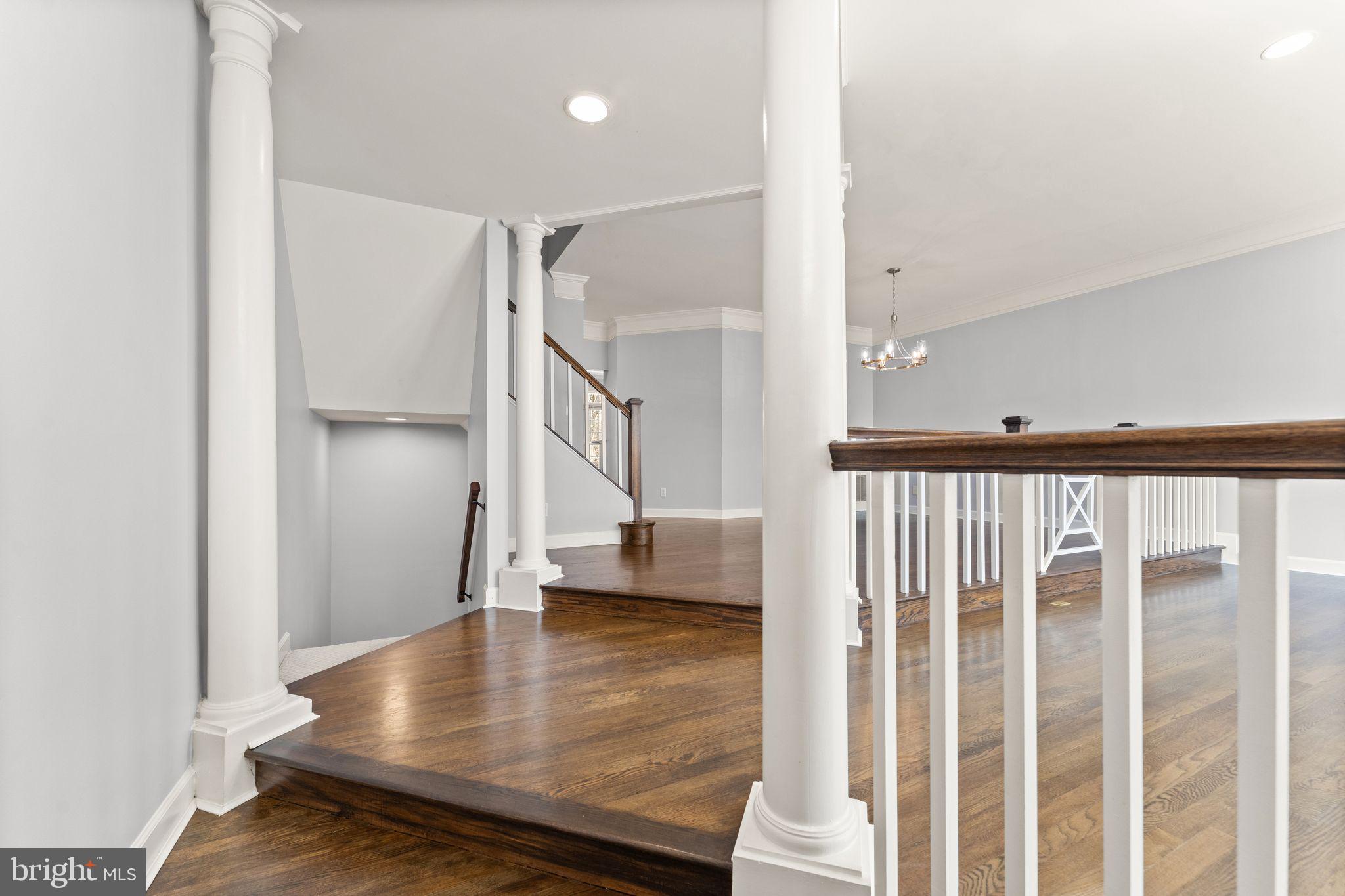 12831 DOGWOOD HILLS LN