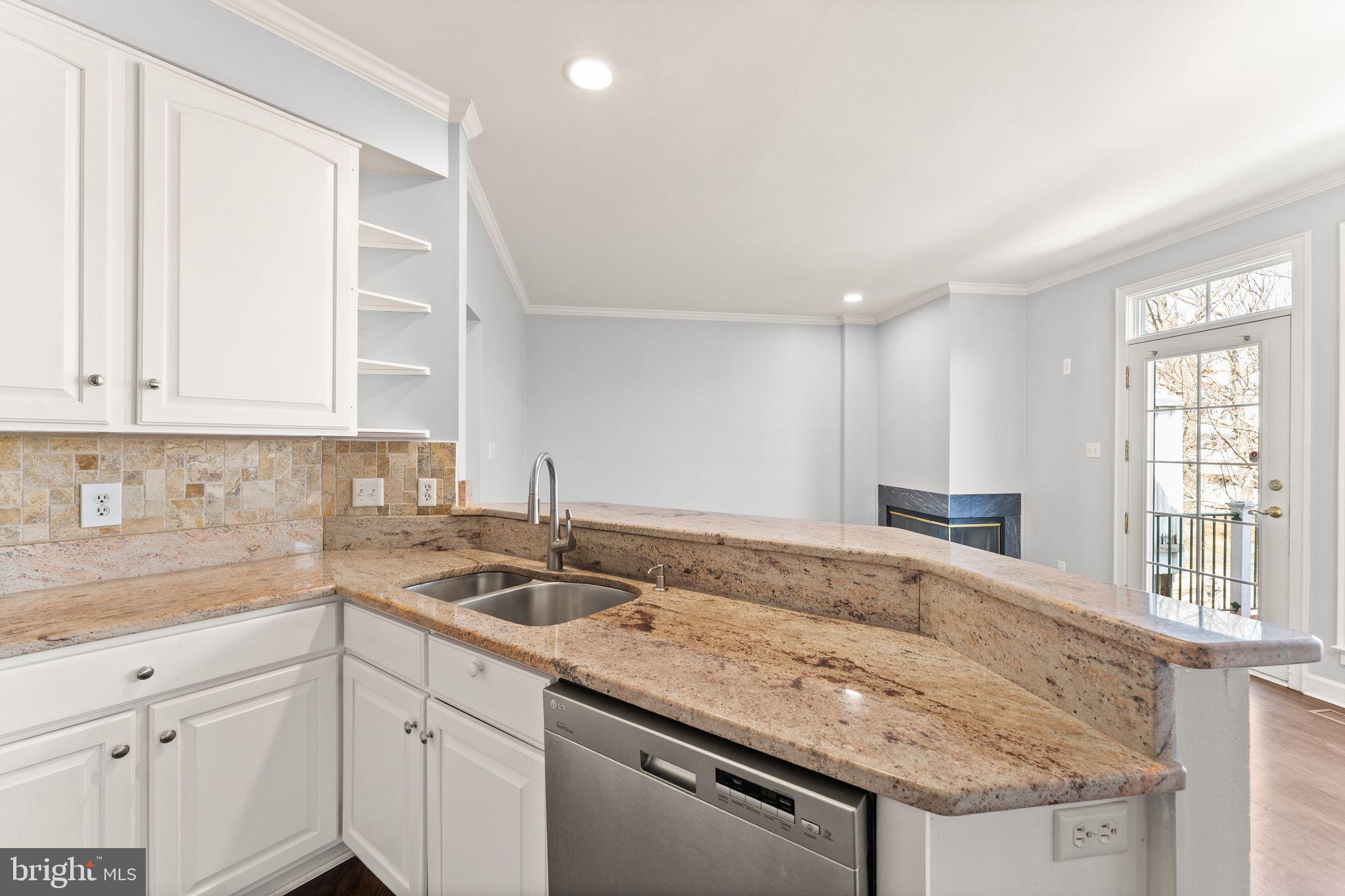 12831 DOGWOOD HILLS LN