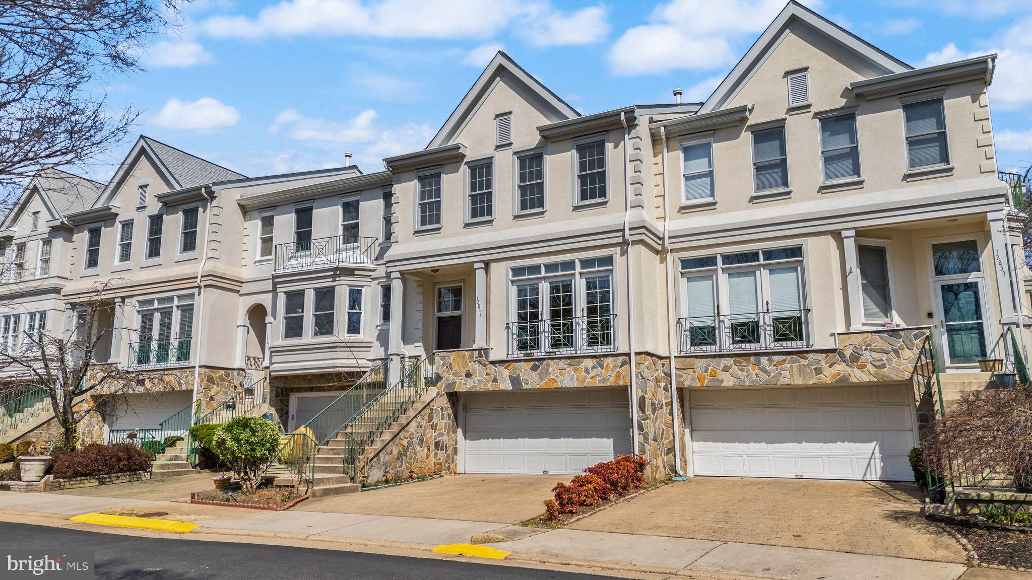 12831 DOGWOOD HILLS LN