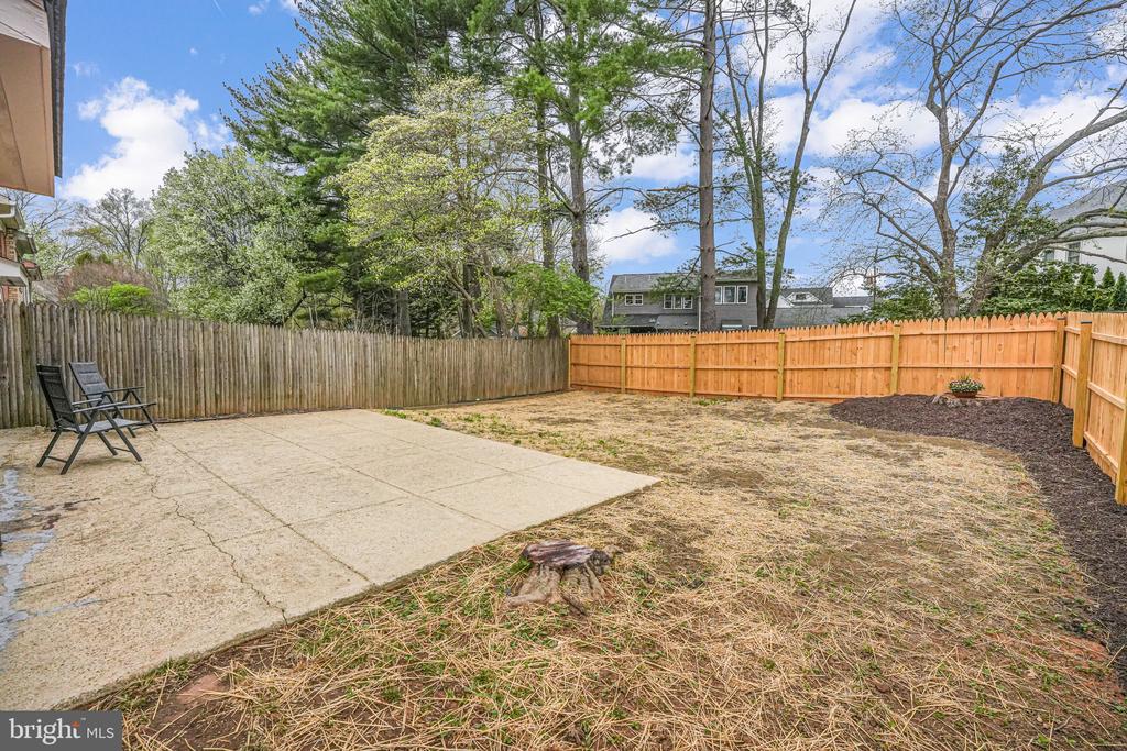 726 Hunter Ct SW