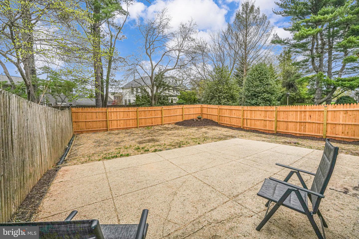 726 Hunter Ct SW