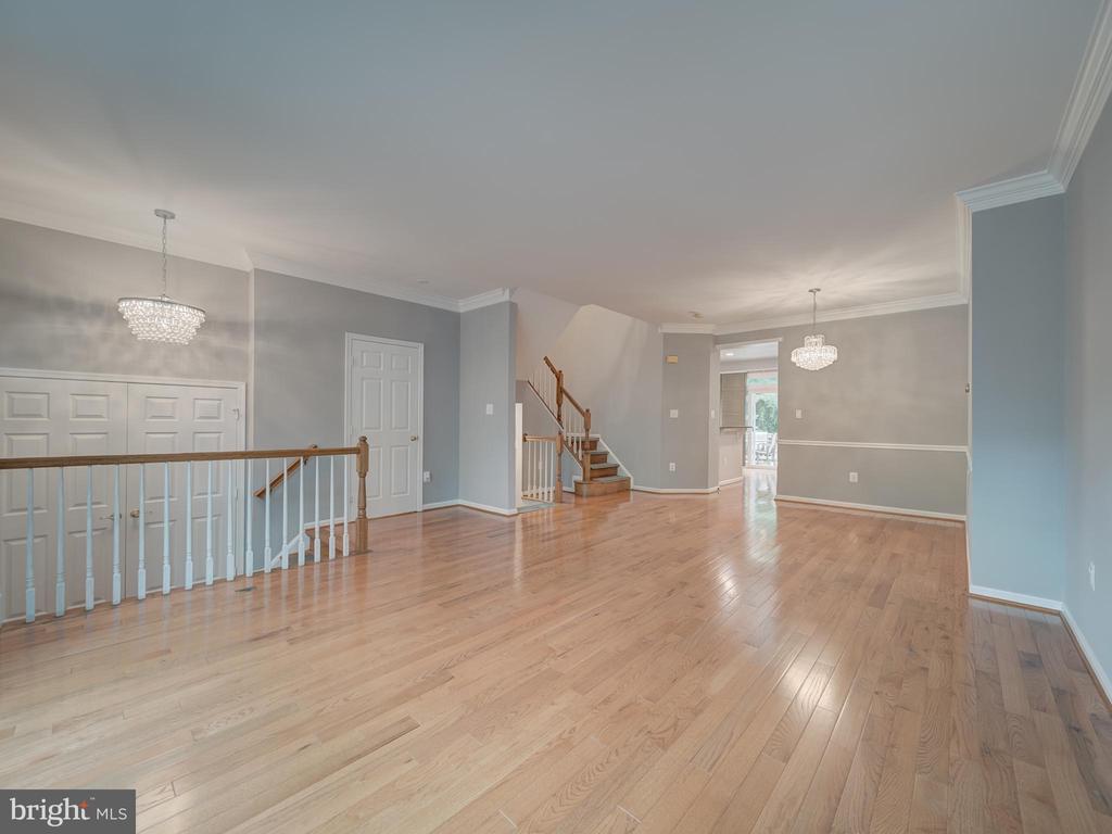 3006 FALLSWOOD GLEN CT