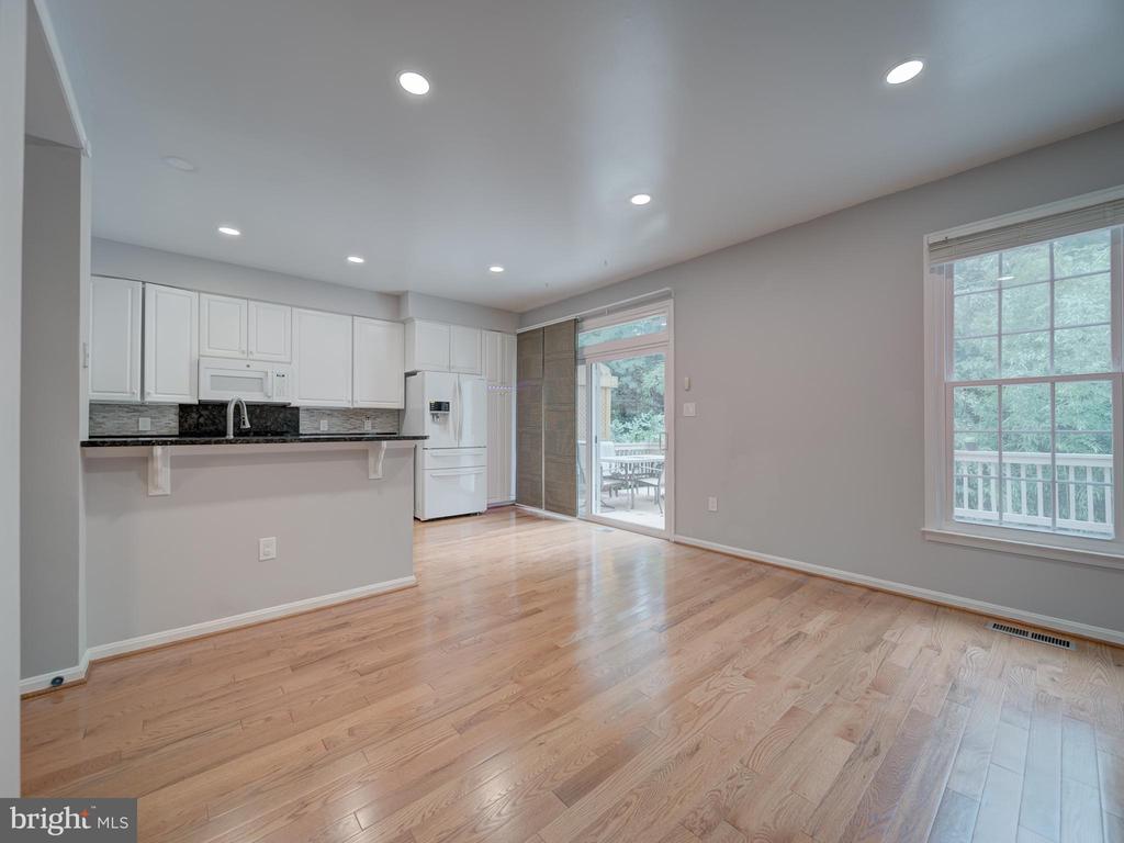 3006 FALLSWOOD GLEN CT