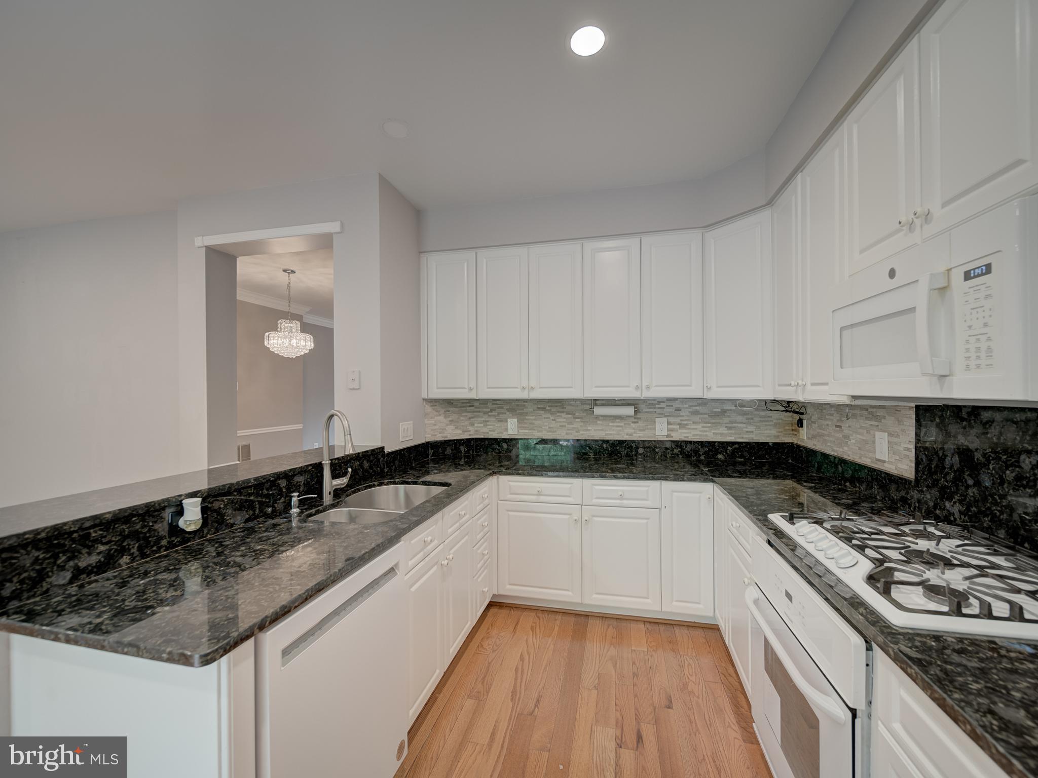 3006 FALLSWOOD GLEN CT