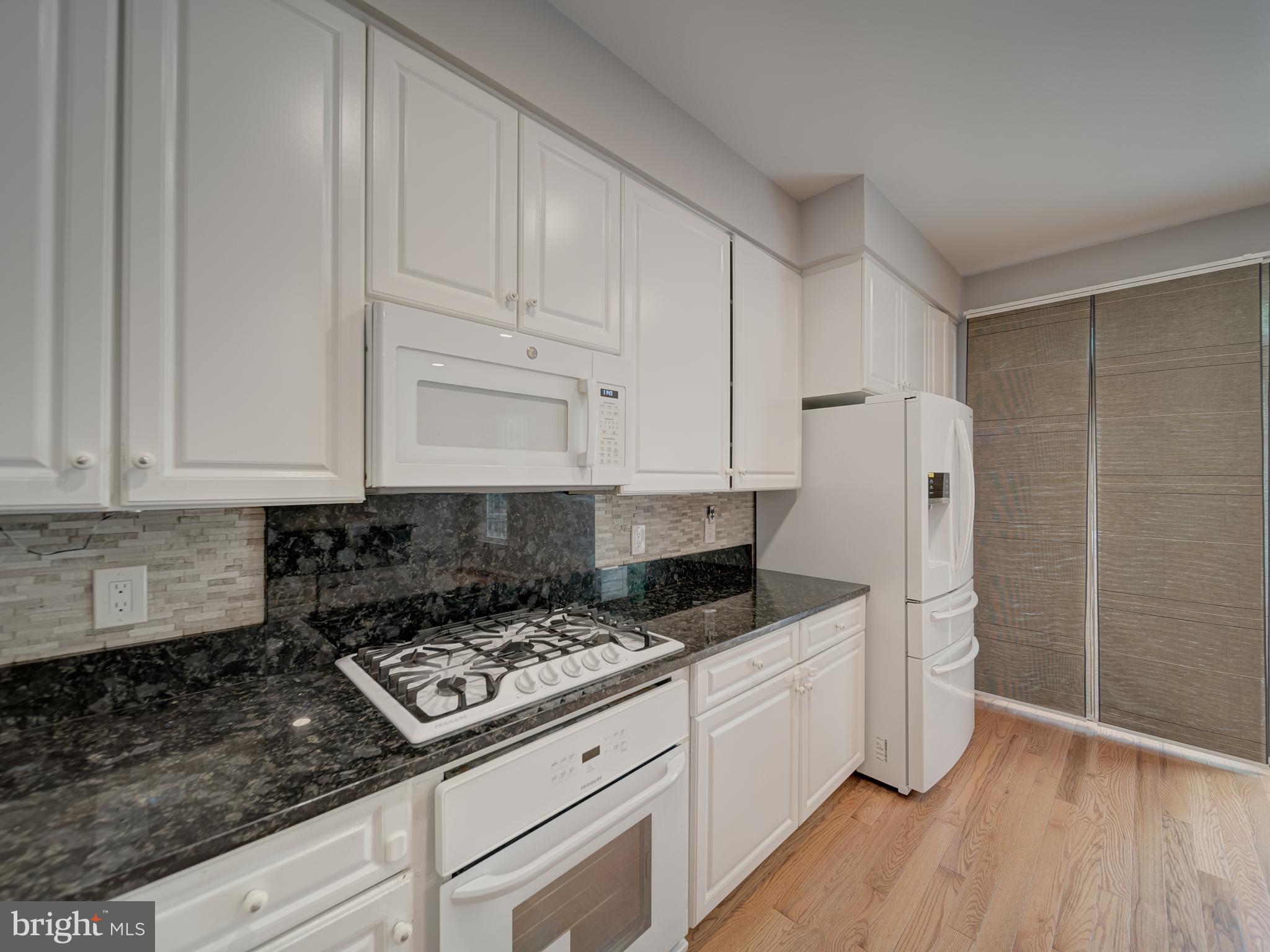 3006 FALLSWOOD GLEN CT