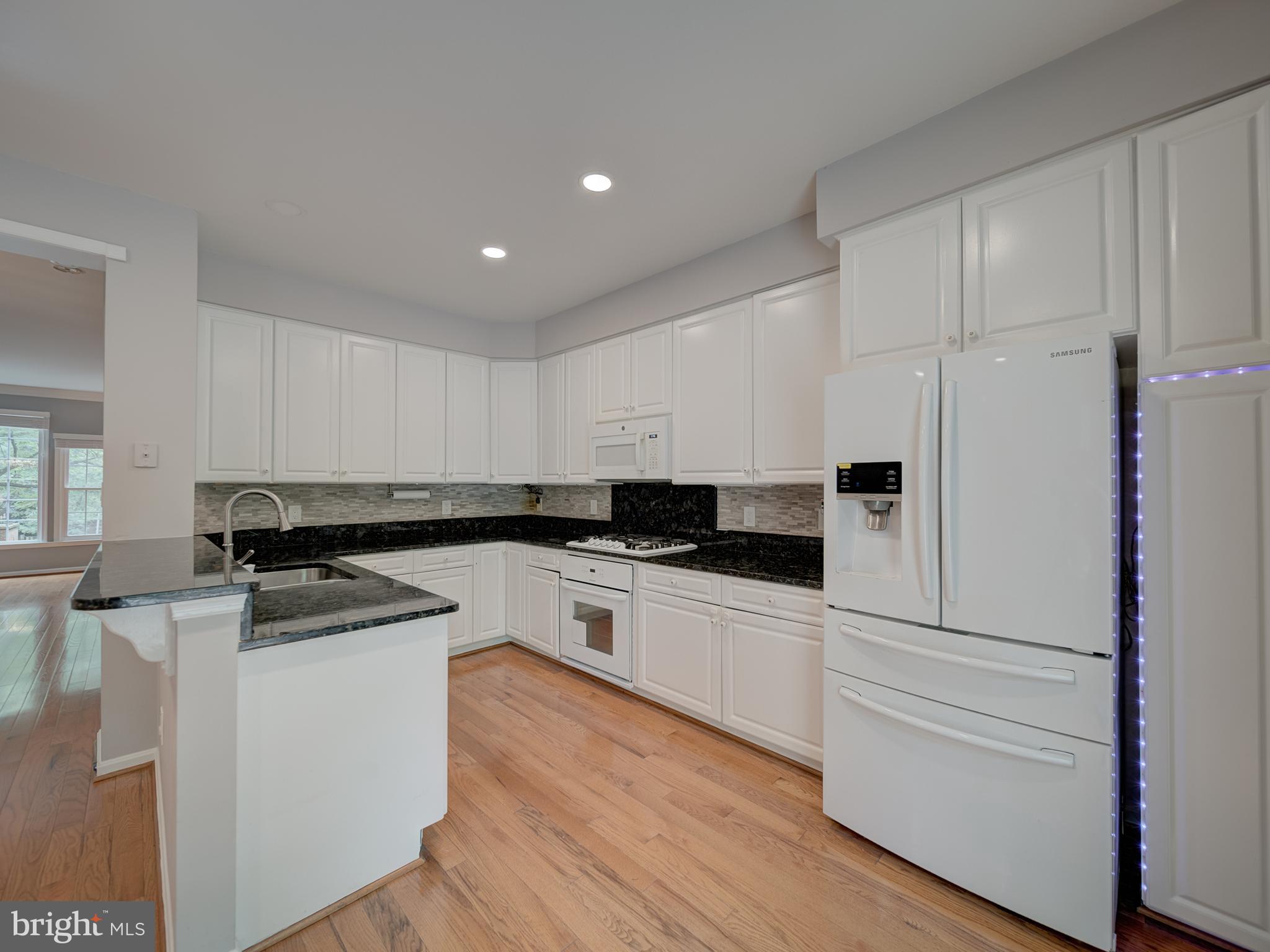 3006 FALLSWOOD GLEN CT