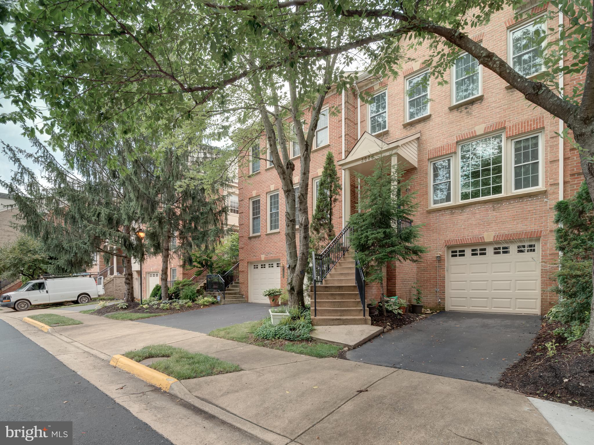 3006 FALLSWOOD GLEN CT