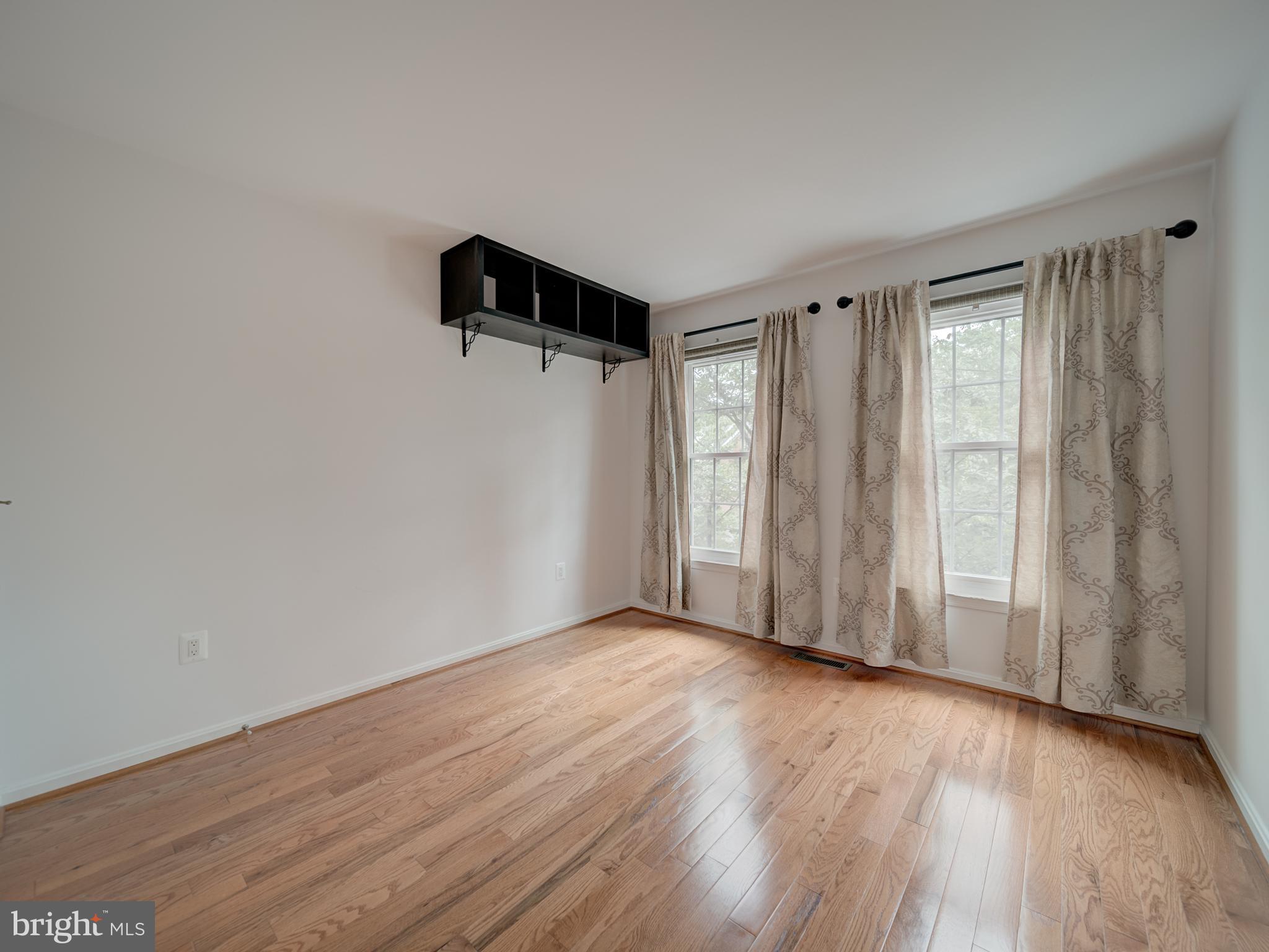 3006 FALLSWOOD GLEN CT