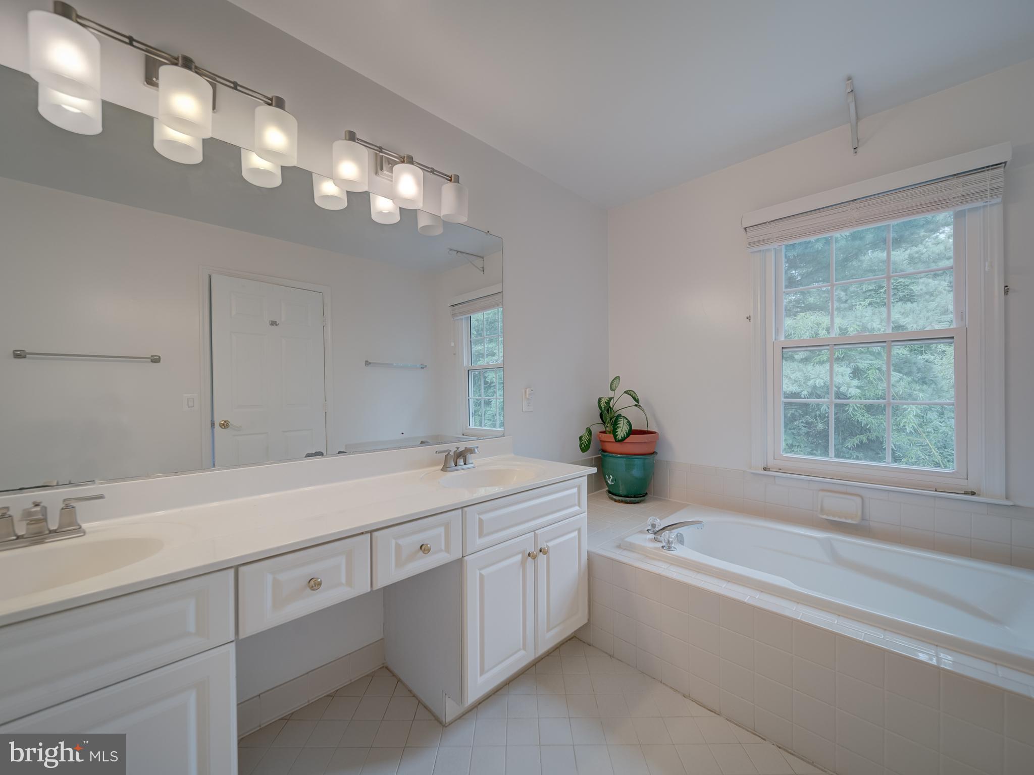 3006 FALLSWOOD GLEN CT