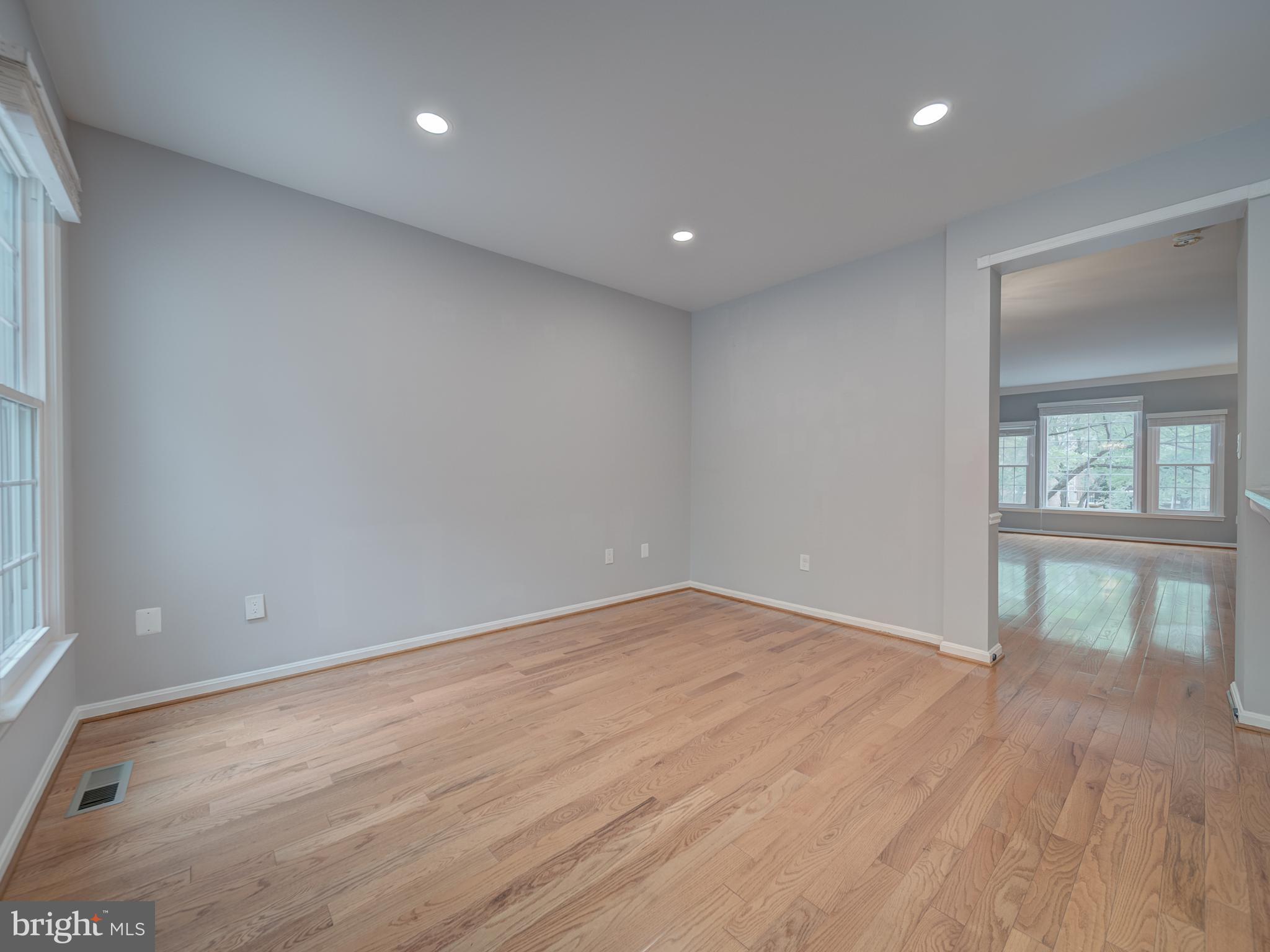 3006 FALLSWOOD GLEN CT