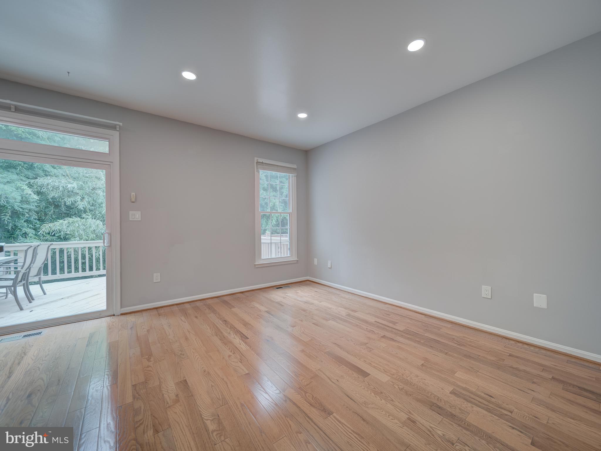 3006 FALLSWOOD GLEN CT