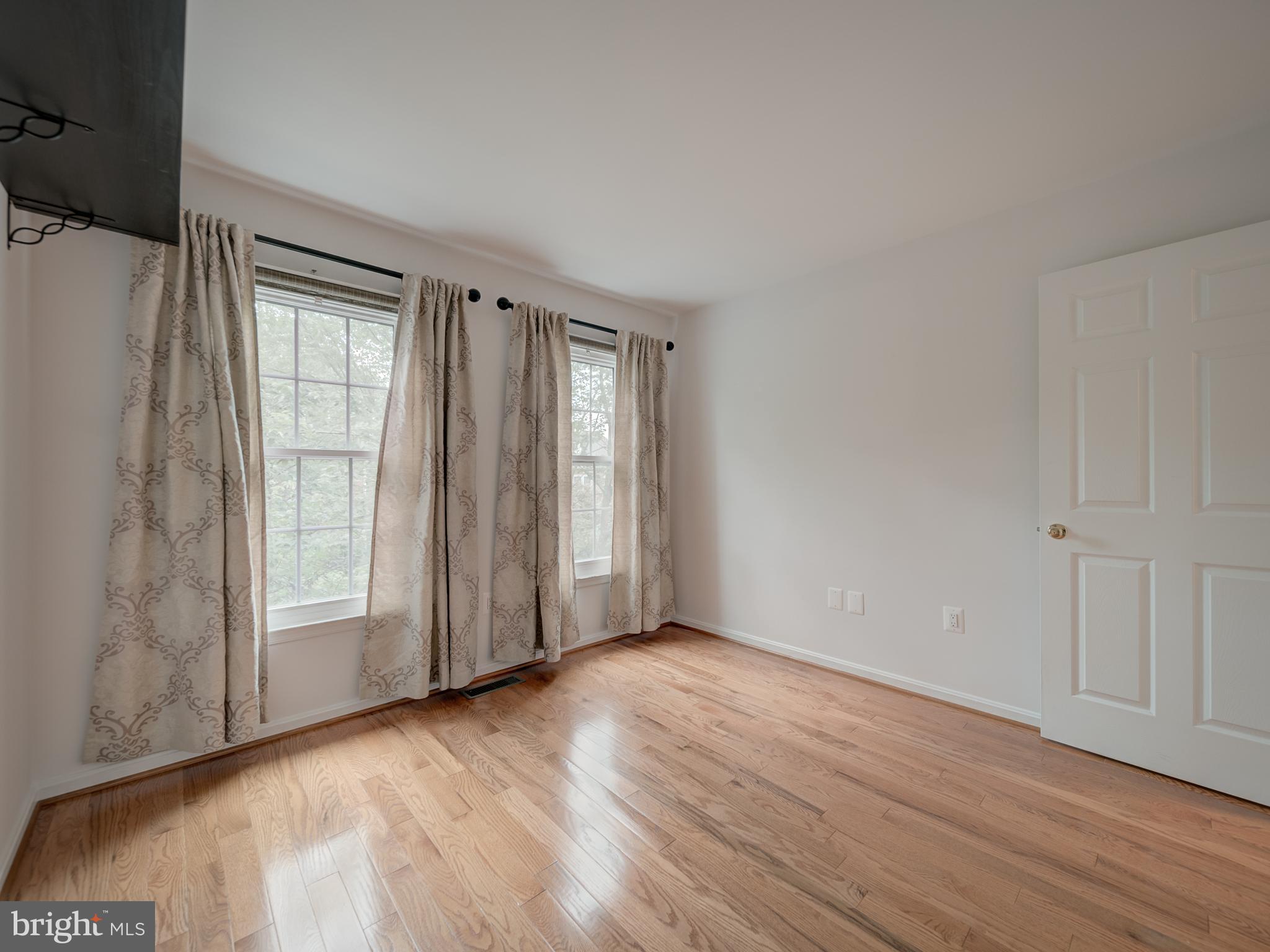 3006 FALLSWOOD GLEN CT