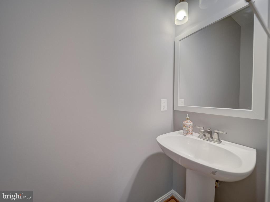 3006 FALLSWOOD GLEN CT