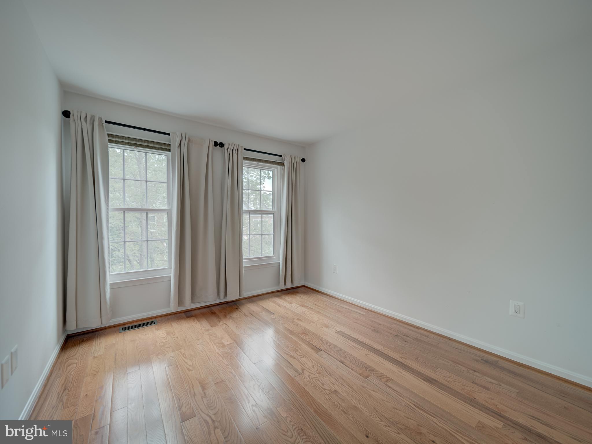 3006 FALLSWOOD GLEN CT