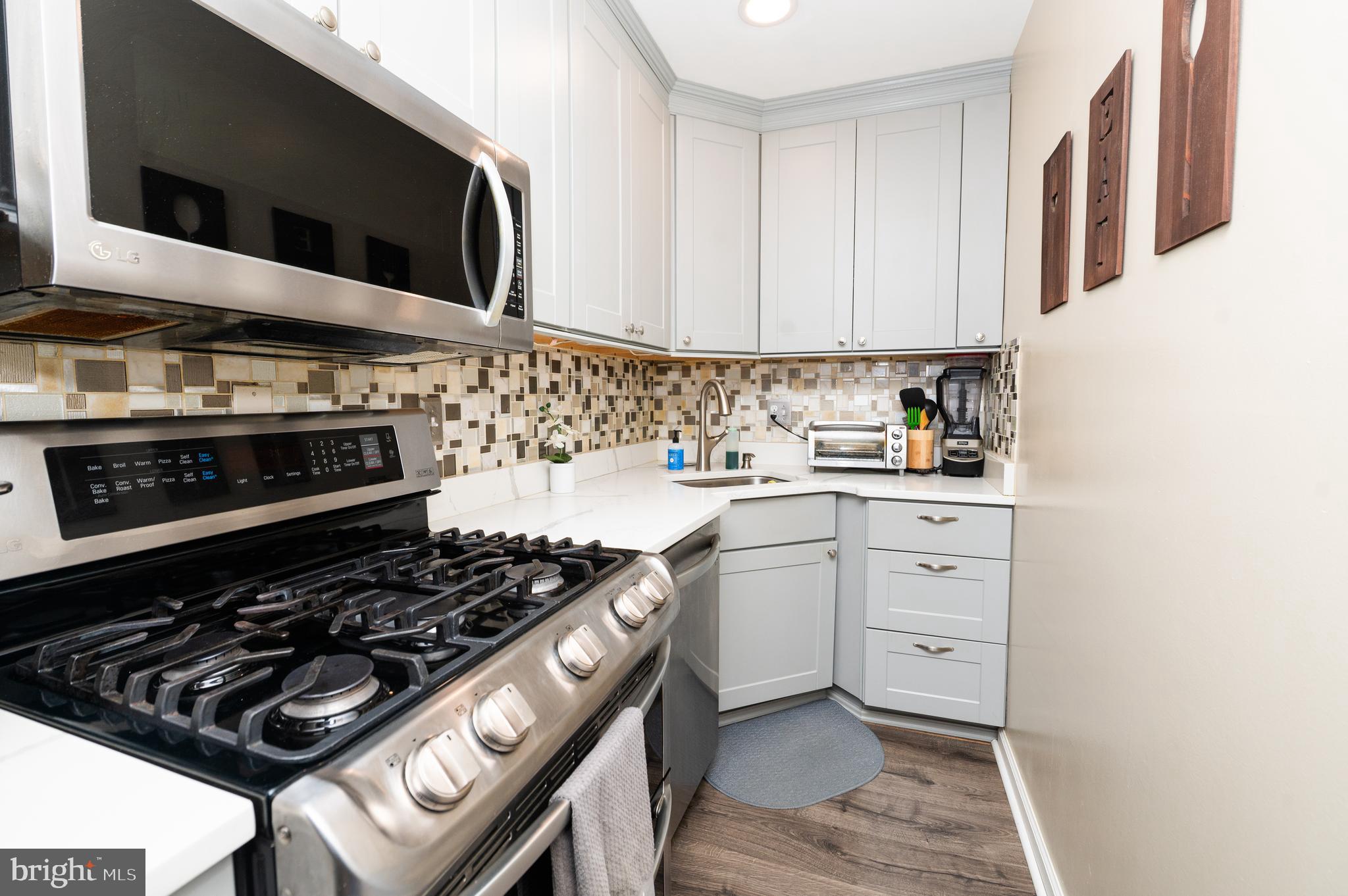 208 PARK TERRACE CT SE #53