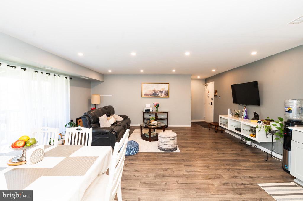 208 PARK TERRACE CT SE #53